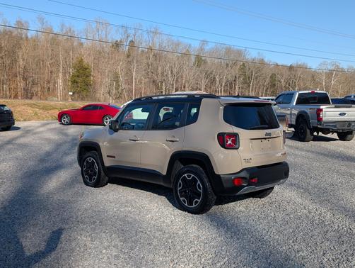 2015 Jeep Renegade Trailhawk