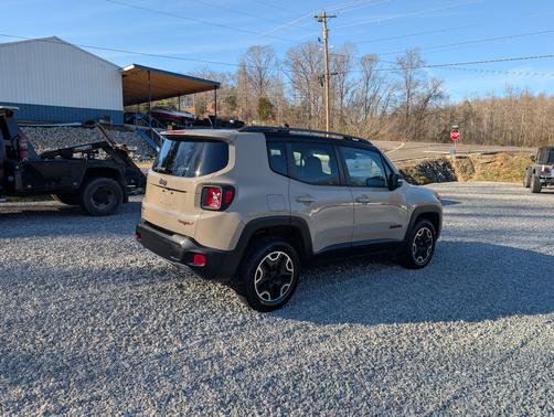 2015 Jeep Renegade Trailhawk