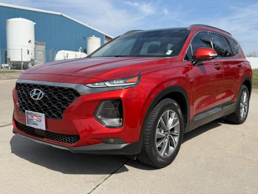 Red 2019 Hyundai SANTA FE Ultimate 2.4