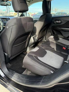 2014 Jeep Cherokee Sport