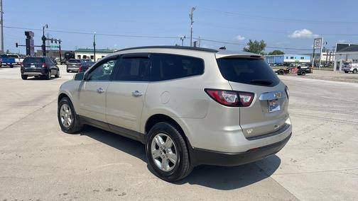 Gold 2015 Chevrolet Traverse 1LT