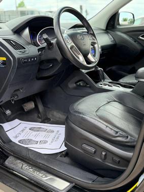 Black 2013 Hyundai TUCSON Limited