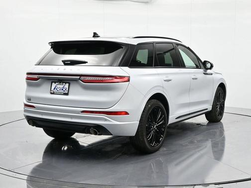 2025 Lincoln Corsair Reserve