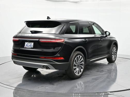 2025 Lincoln Corsair Reserve