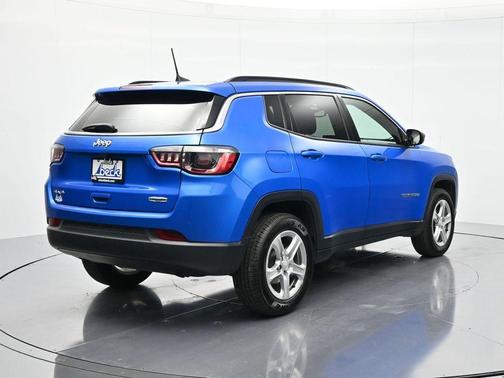 Hydro Blue Pearlcoat 2024 Jeep Compass Latitude
