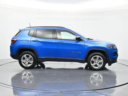Hydro Blue Pearlcoat 2024 Jeep Compass Latitude