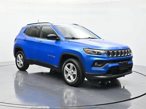 Hydro Blue Pearlcoat 2024 Jeep Compass Latitude