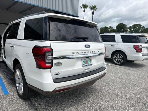 White Metallic 2024 Ford Expedition King Ranch