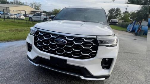 2025 Ford Explorer Platinum