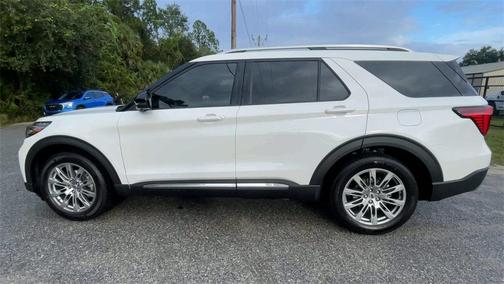 2025 Ford Explorer Platinum