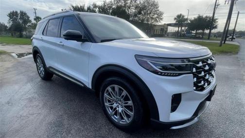 2025 Ford Explorer Platinum