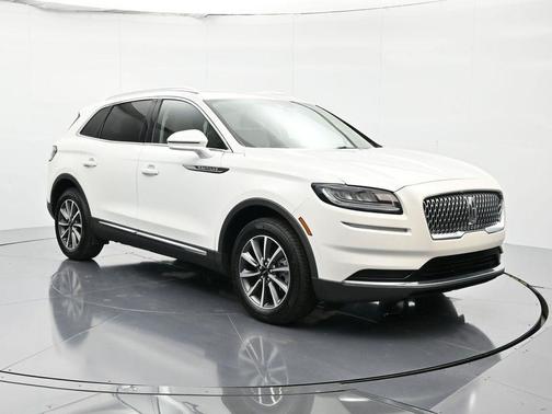 2022 Lincoln Nautilus Standard