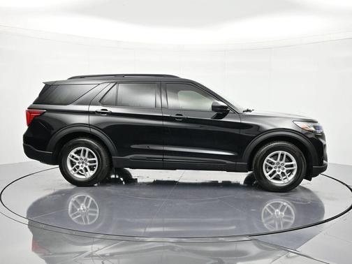 Agate Black Metallic 2026 Ford Explorer Active