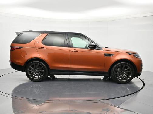 Namib Orange 2018 Land Rover Discovery HSE