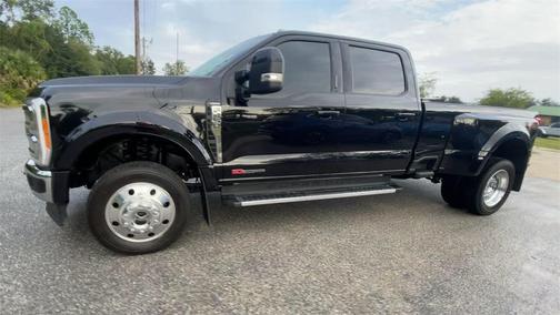 2023 Ford F-450 Lariat