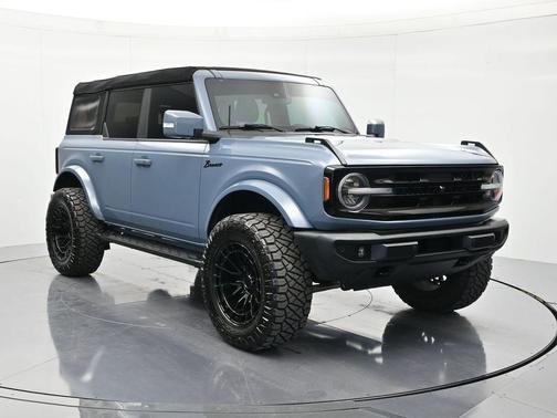 Azure Gray Metallic 2023 Ford Bronco Outer Banks