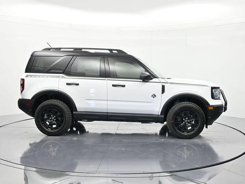Oxford White 2026 Ford Bronco Sport Outer Banks
