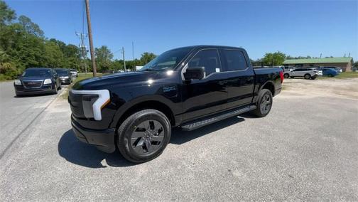 2025 Ford F-150 Lightning Flash