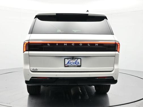 2026 Lincoln Navigator L Premiere