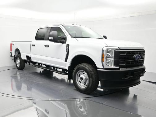 Oxford White 2026 Ford F-350