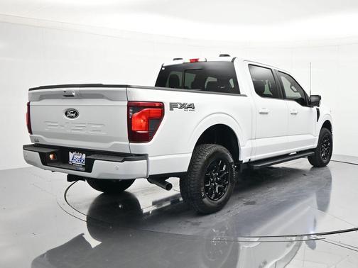 Oxford White 2026 Ford F-150 XLT