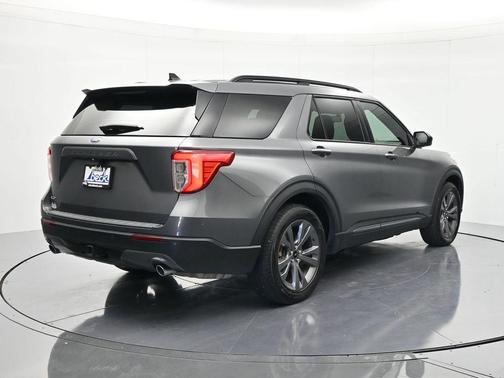 Gray Metallic 2023 Ford Explorer XLT