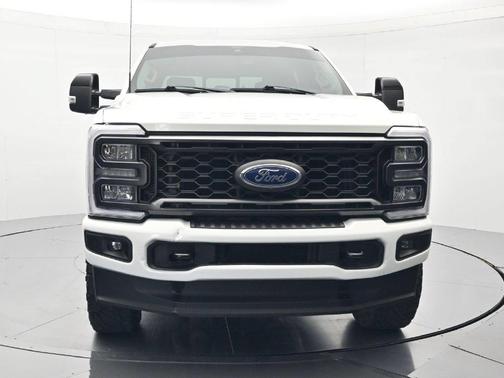 White Metallic 2024 Ford F-250 Lariat