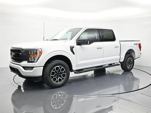 Oxford White 2022 Ford F-150 XLT