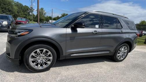 2025 Ford Explorer Platinum