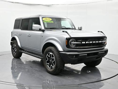 2023 Ford Bronco Outer Banks