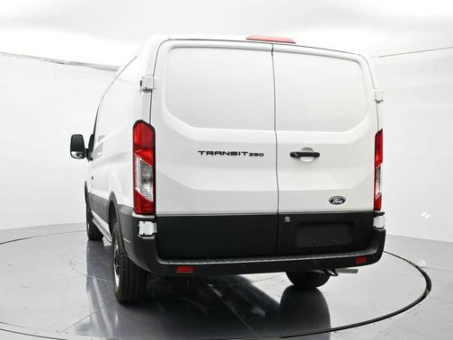 Oxford White 2026 Ford Transit-250 Base