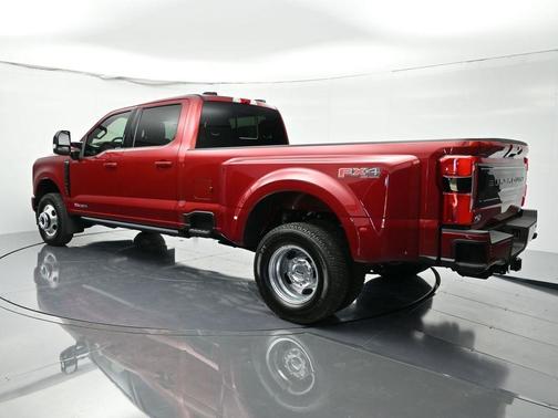 2026 Ford F-350 Platinum