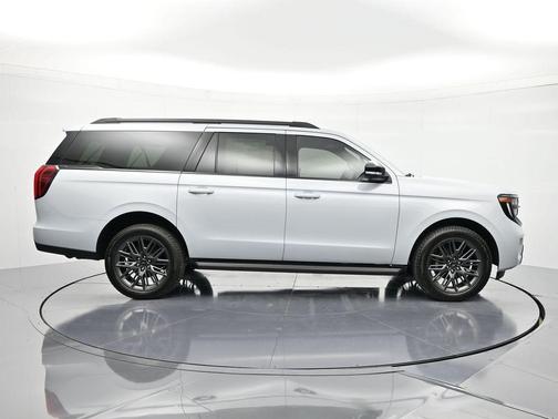 Space Silver 2026 Ford Expedition Max Platinum