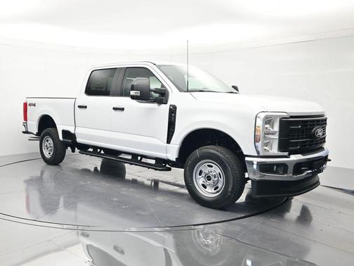 Oxford White 2027 Ford F-250 XL