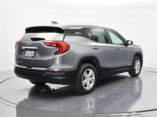 Steel Metallic 2021 GMC Terrain SLE