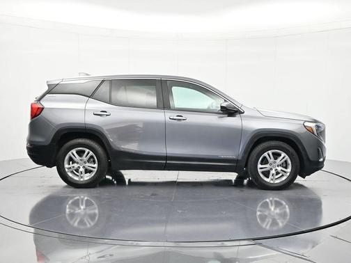 Steel Metallic 2021 GMC Terrain SLE