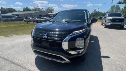 2022 Mitsubishi Outlander SE