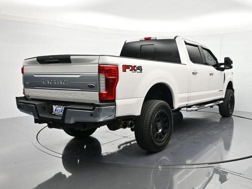 White Platinum 2019 Ford F-350 King Ranch