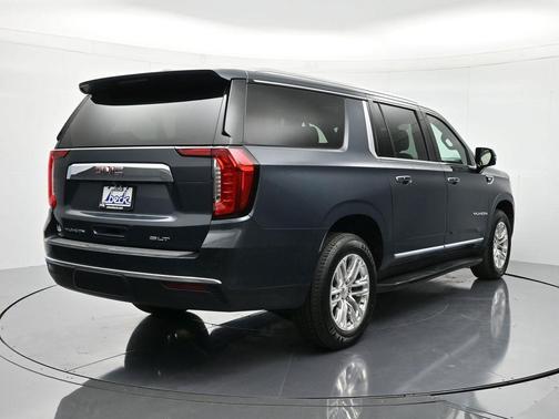 2021 GMC Yukon XL SLT