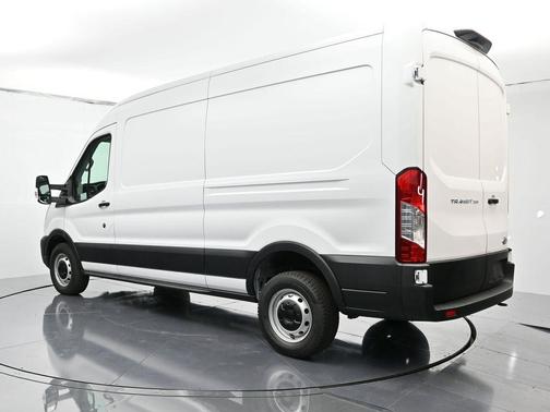 2025 Ford Transit-250 148 WB Medium Roof Cargo