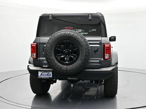 Gray Metallic 2026 Ford Bronco Big Bend
