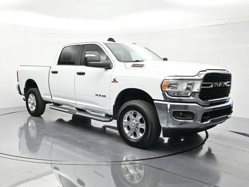 Bright White Clearcoat 2024 RAM 2500 Big Horn
