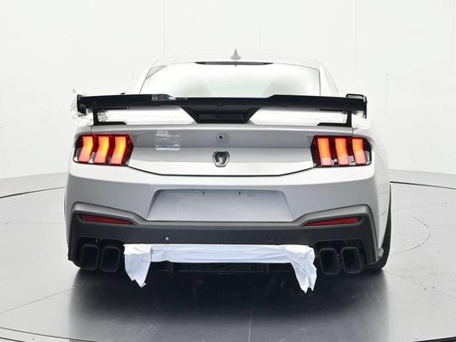 Avalanche 2026 Ford Mustang Dark Horse