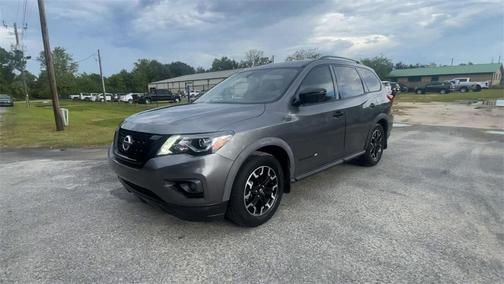 2020 Nissan Pathfinder SL
