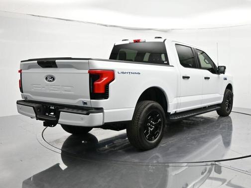 2025 Ford F-150 Lightning XLT