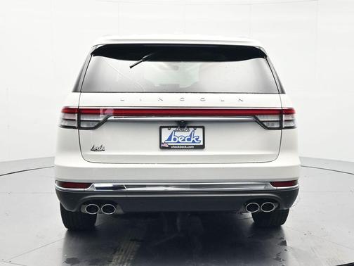 White Metallic 2024 Lincoln Aviator Premiere