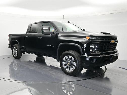 Black 2024 Chevrolet Silverado 2500 Custom