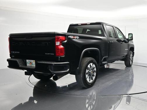 Black 2024 Chevrolet Silverado 2500 Custom