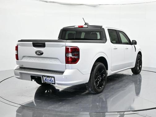 2025 Ford Maverick Lobo Standard