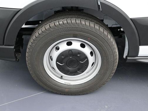 2026 Ford Transit-250 148 WB Medium Roof Cargo